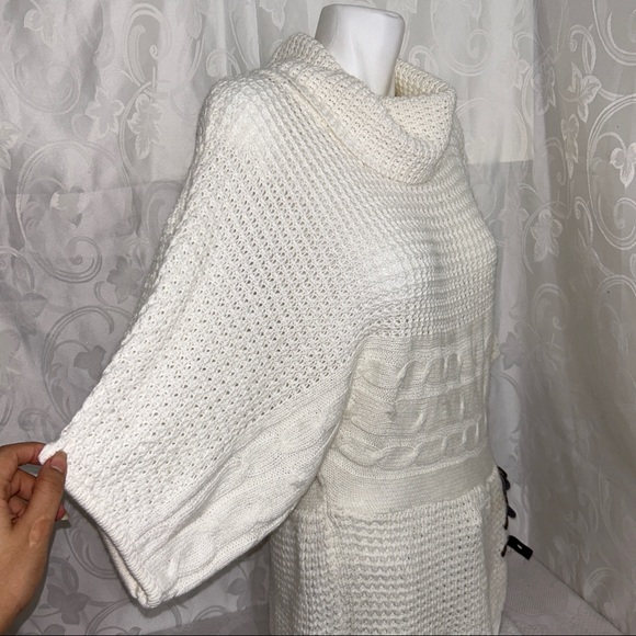 Majora Cream White Raglan Turtleneck Knit Sweater - Picture 6 of 11